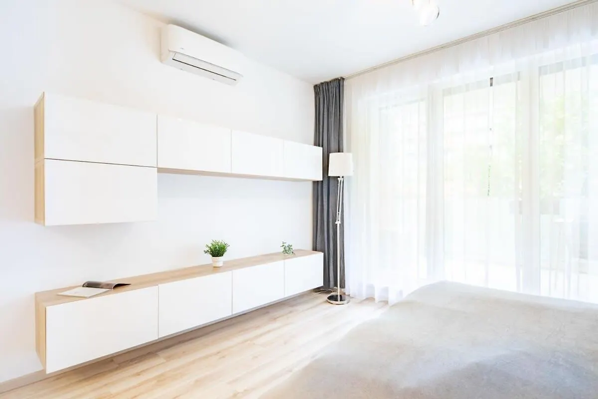 Central Modern And Sunny Apartment With Balcony Budapest Ungern